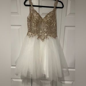 Bicici & Coty short white and gold dress